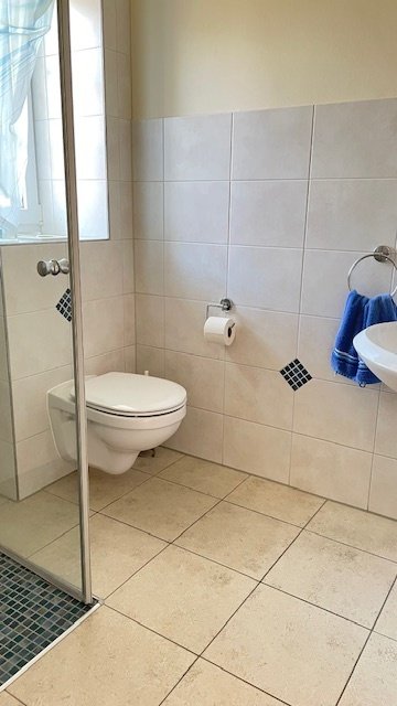 Knuffiger Bungalow Nähe Schwerin mit Pferdewiese