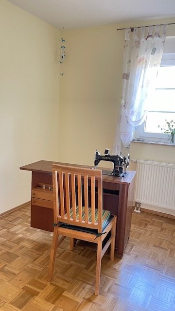 Knuffiger Bungalow Nähe Schwerin mit Pferdewiese