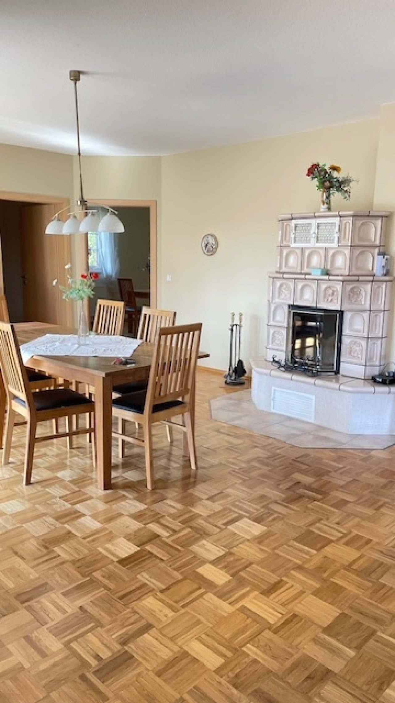 Wohnbereich mit Kamin Wohnbereich mit Kamin